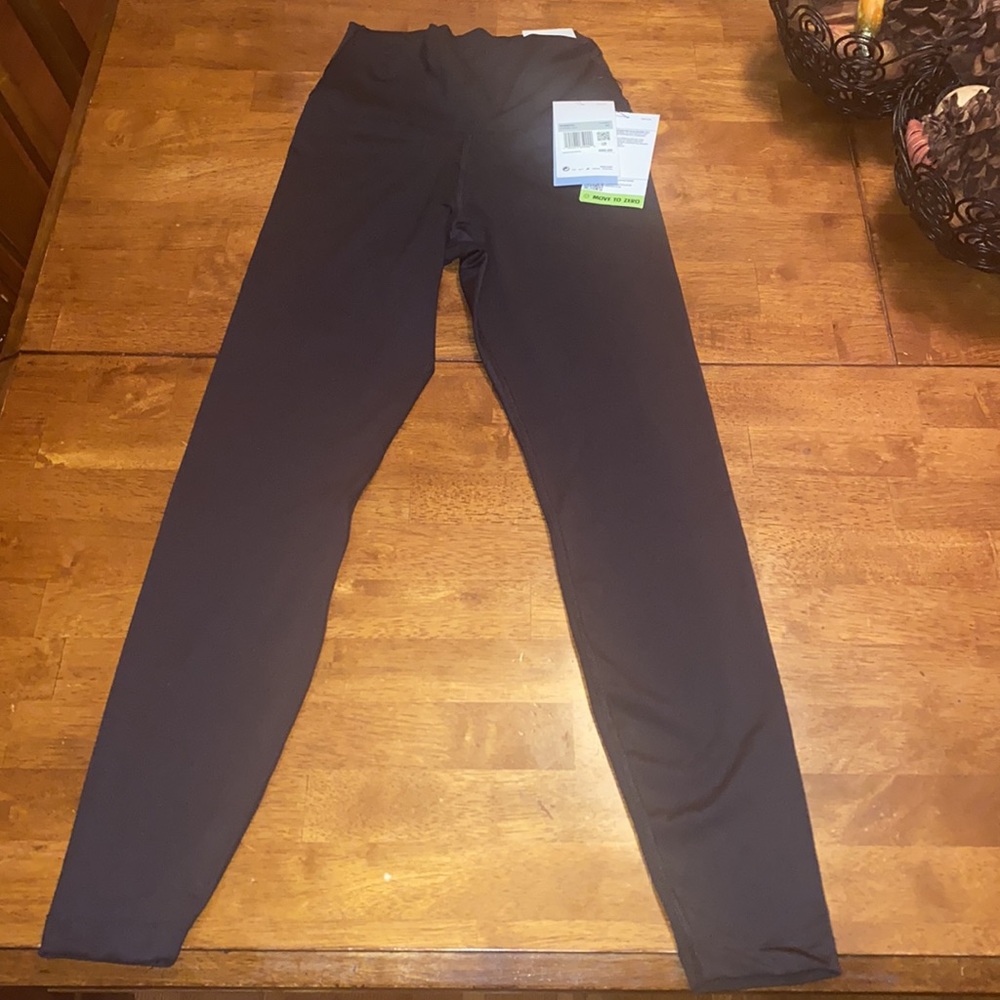 NWT Nike Women Yoga Pants Size XS